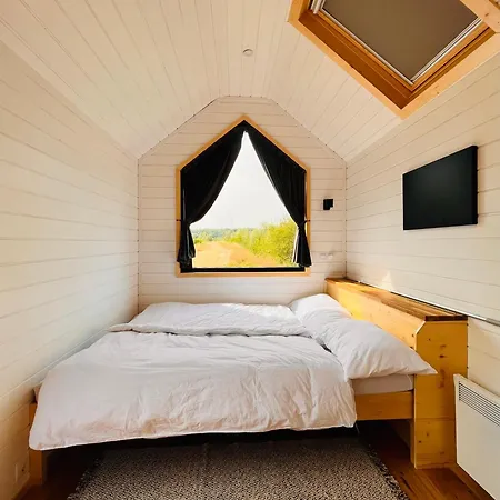 Ezy House 1 By Tiny Away Ezy-sur-Eure