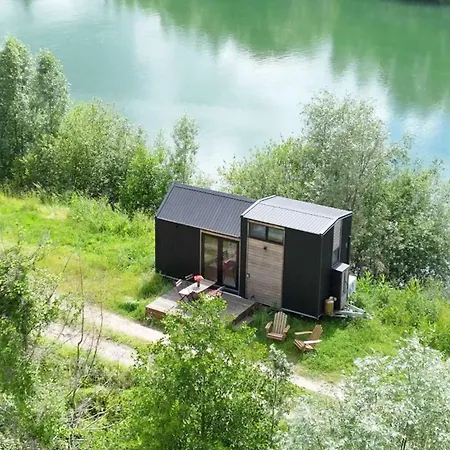 Ezy House 1 By Tiny Away Holiday home *